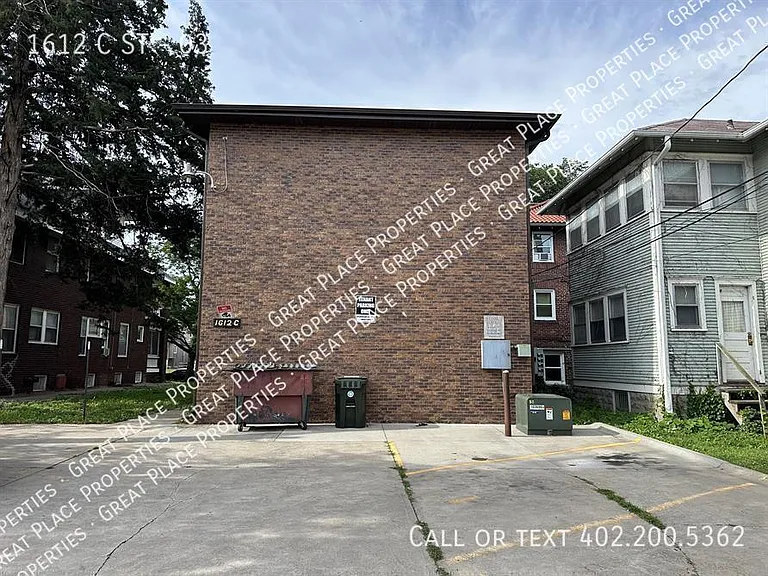 1612 C St #3 — Photo 4