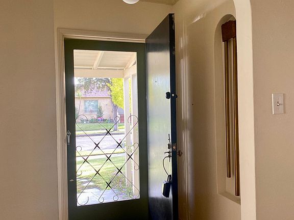 3rd image of 223 E University Ave