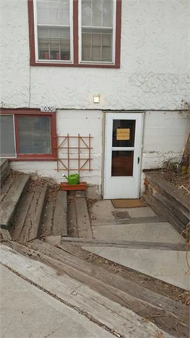 SH2030 — Photo 1