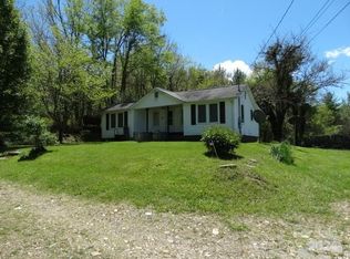 24 Spring Hollow Rd, Spruce Pine, NC 28777