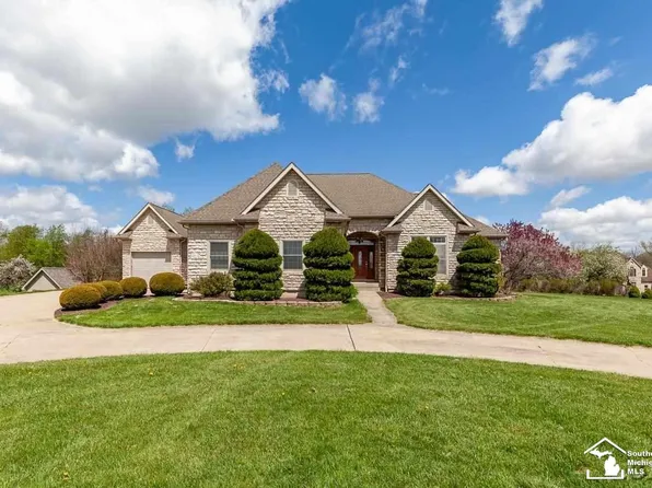 4505 Waynick Dr, Britton, MI 49229