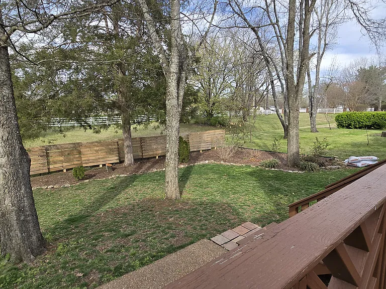 1207 Kelly Ct — Photo 12