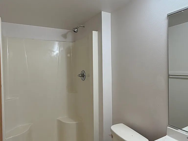 6387 Amanda Dr — Photo 14