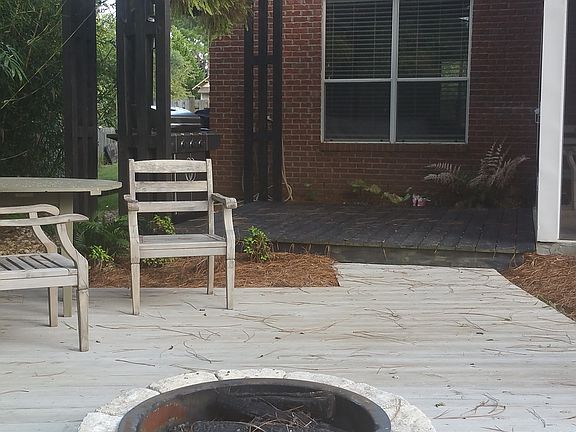 Deck & Fire pit