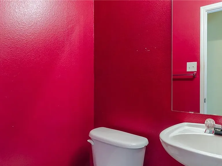 413 Ashland Dr — Photo 15