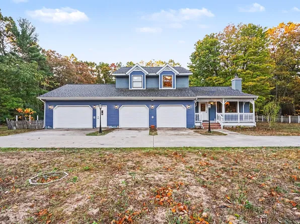 4251 W Giles Rd, Muskegon, MI 49445