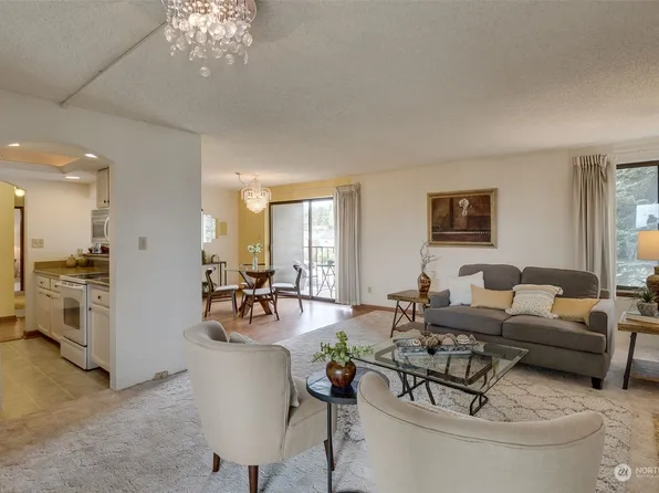 3425 Colby Avenue #406, Everett, WA 98201