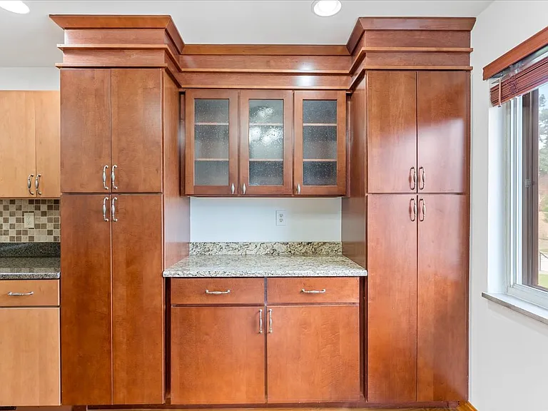 1103 Mount Allen Rd — Photo 8