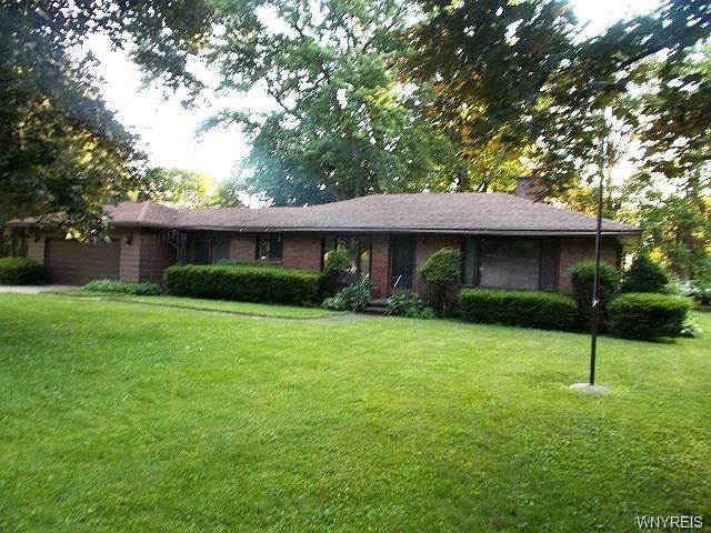 1st image of 15200 Armes Ct