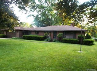 15200 Armes Ct, Gowanda, NY 14070