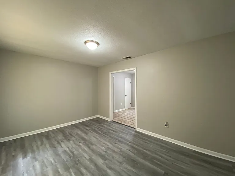 2173 Chattering Ln — Photo 2
