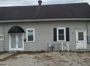 17 E 9th St, Dresden, OH 43821