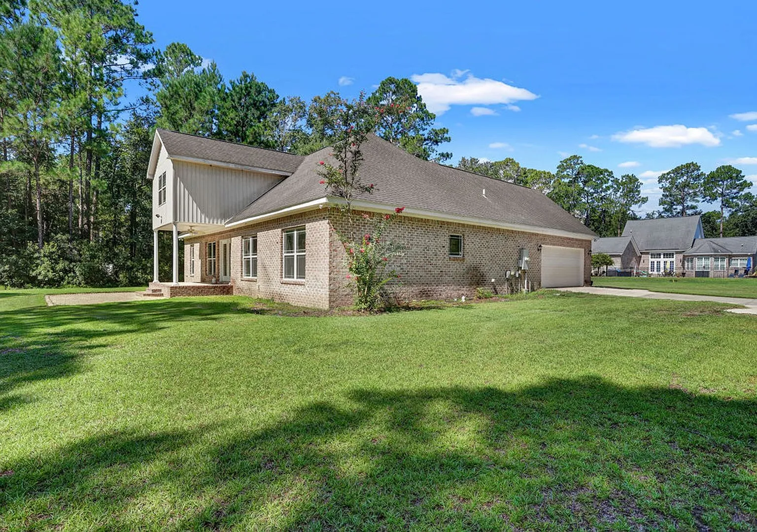 5 bedroom 3.5 bath home in South Effingham — Photo 3