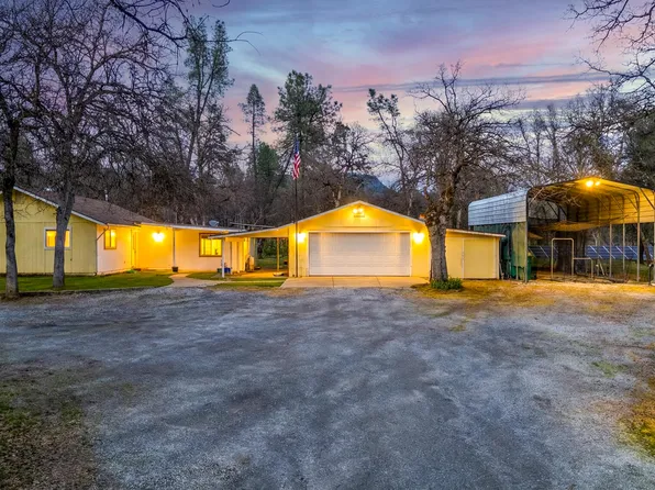 13693 Kitty Hawk Ln, Redding, CA 96003
