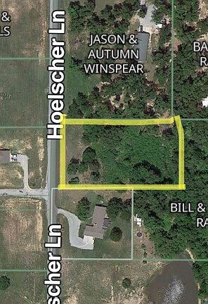 3rd image of Hoelscher Ln