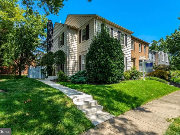 3991 Wilcoxson Dr, Fairfax, VA 22031
