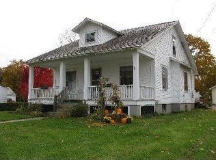 8 Carillon Rd, Ticonderoga, NY 12883