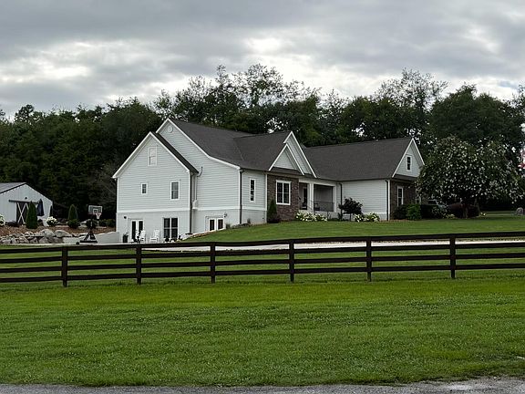 2nd image of 9003 Dovetail Ln