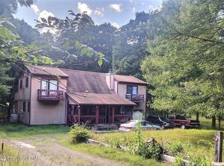 1498 Deer Run, Bushkill, PA 18324