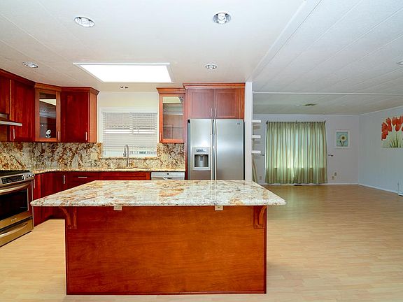 2nd image of 3063 Oakbridge Dr #3063