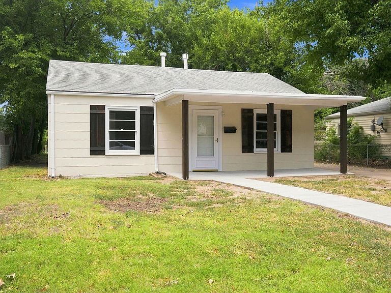 Listing photo 3