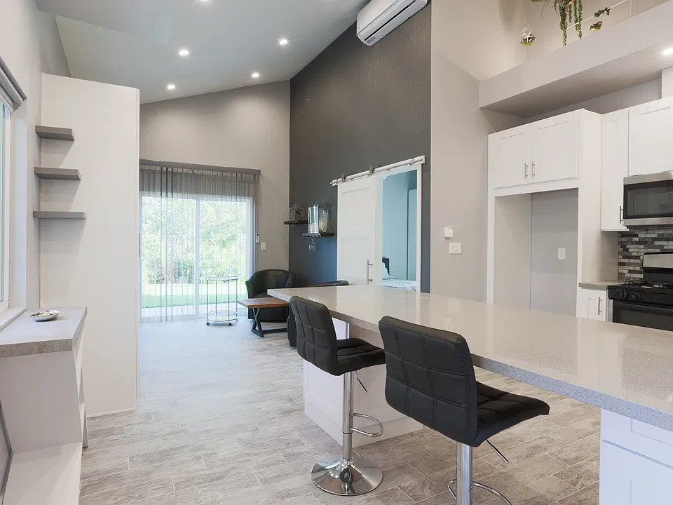 23113 Erwin St
