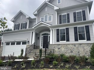 1402 Pathfinder Ln, Mc Lean, VA 22101