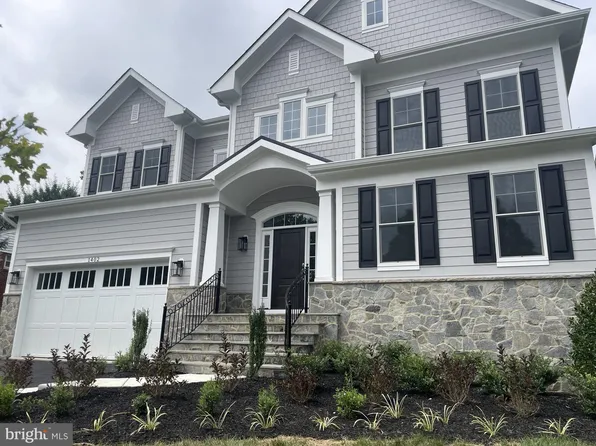 1402 Pathfinder Ln, Mc Lean, VA 22101