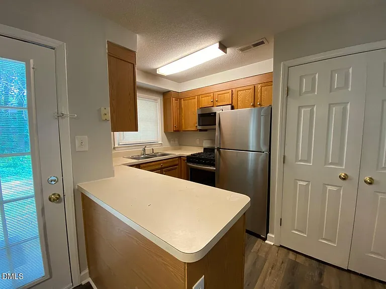 4706 Blue Bird Ct #I — Photo 7