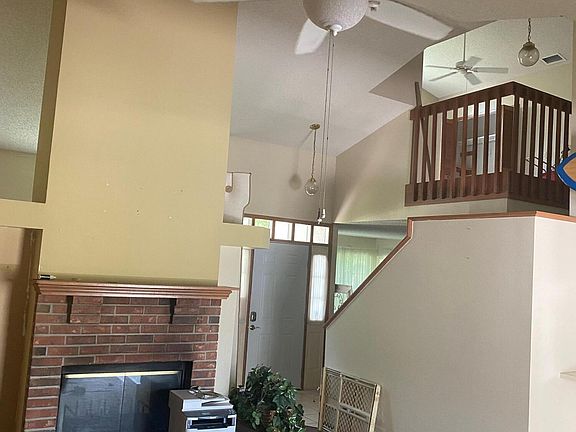 5th image of 4560 Willow Bend Dr