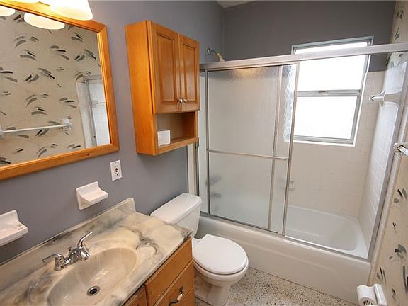 3rd image of 6413 Golden Dr