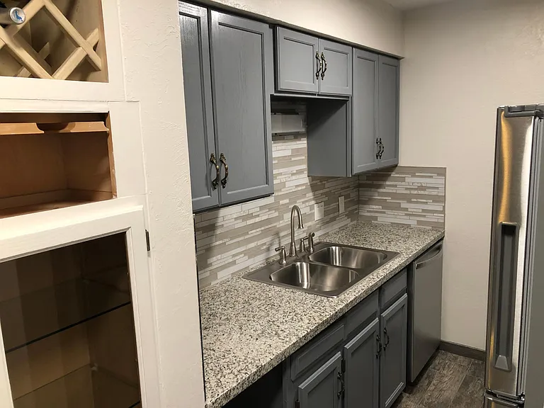 2601 W Broadway Blvd #182 — Photo 6