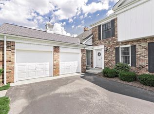 34112 Chagrin Blvd APT 7102, Moreland Hills, OH