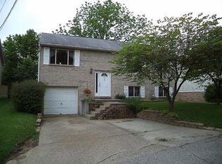 707 Ferncliffe St, Crescent Springs, KY 41017