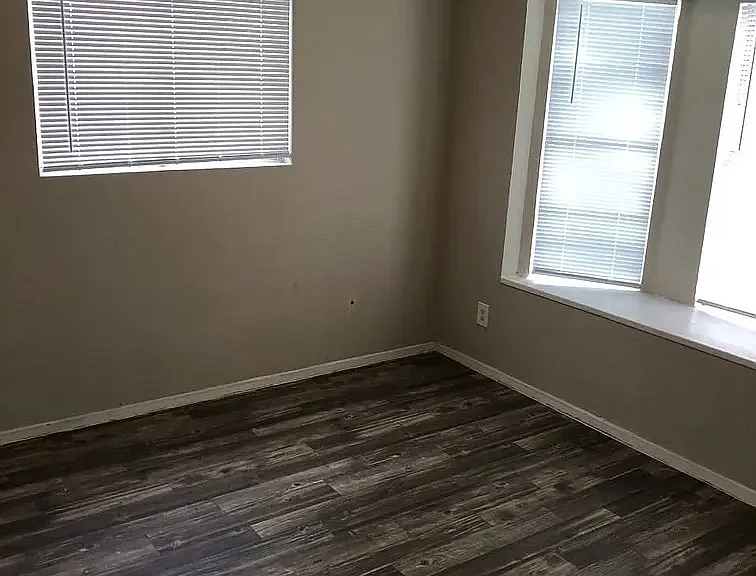 112 Green Point Dr #2 — Photo 12