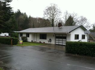 590 Robinhood Ave, Lakeside, OR 97449