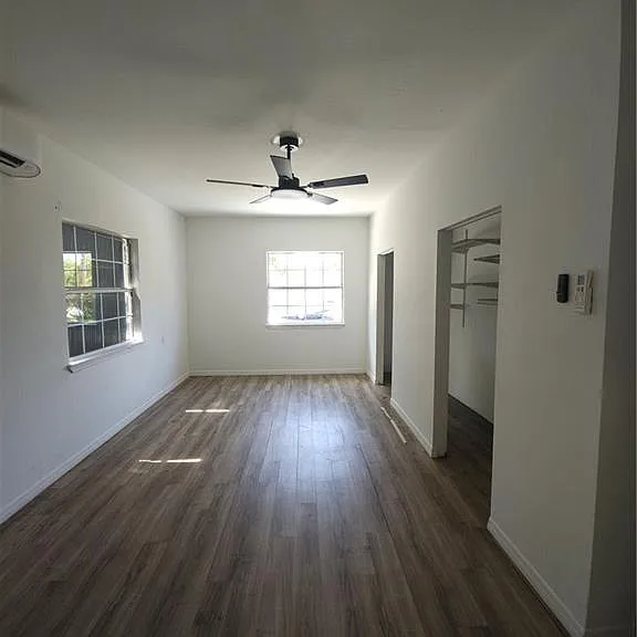 3378 Apache St — Photo 6
