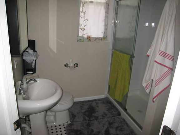 4th image of 2950 W Wabansia Ave APT 1G