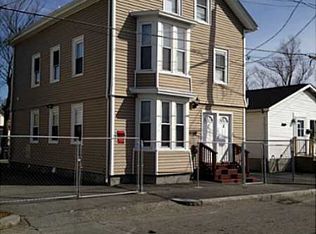 12 Halton St, Providence, RI 02907
