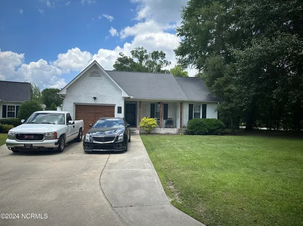 201 Lakemere Drive, New Bern, NC 28562