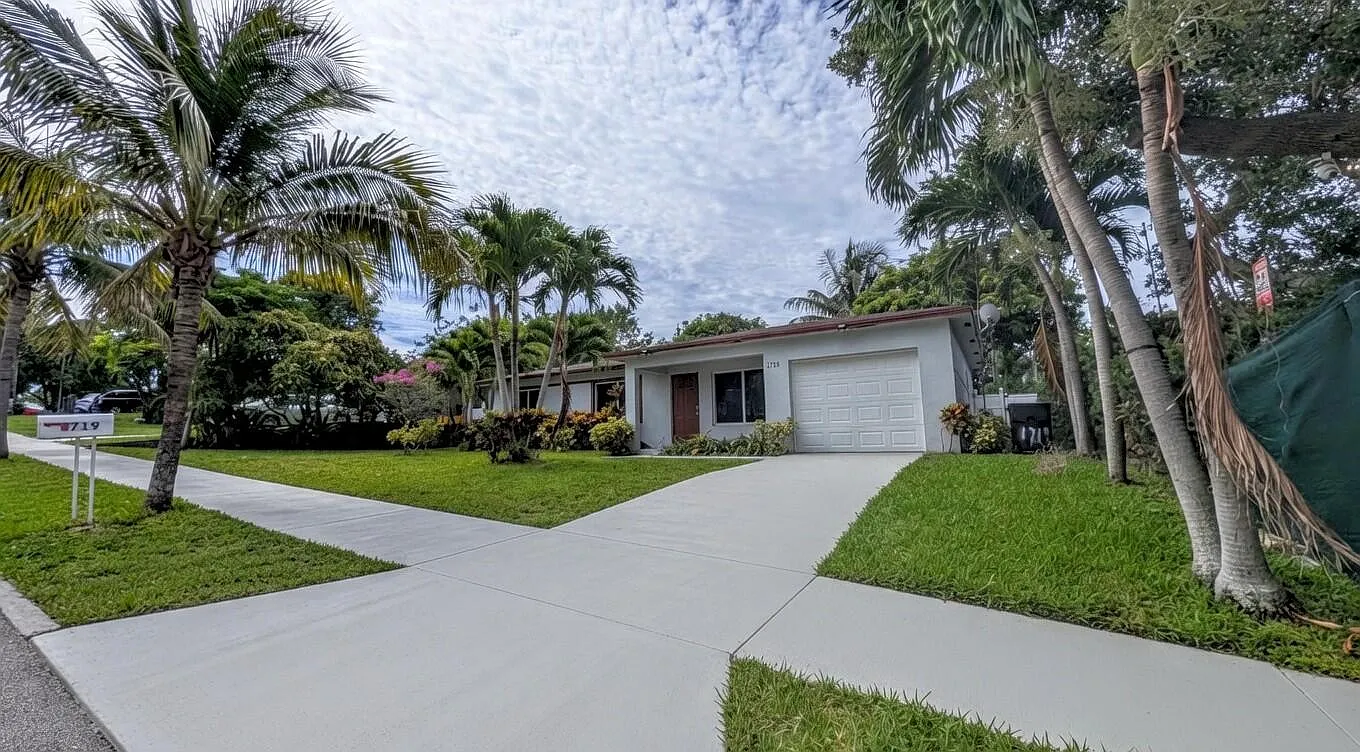 3 bed, 2.0 bath, 1014 sqft, $3,150 — Photo 3