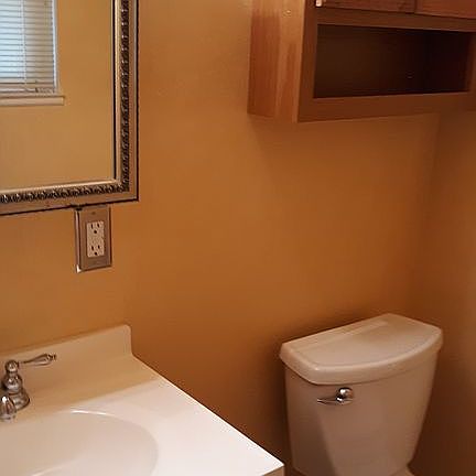 3rd image of 304 Seneca Ave