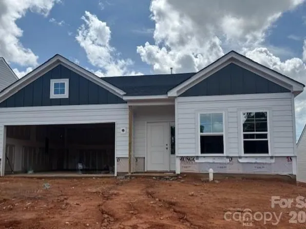 221 Rodeo Dr, Shelby, NC 28150