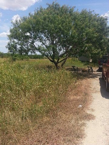1st image of 151 Lakecreek Dr