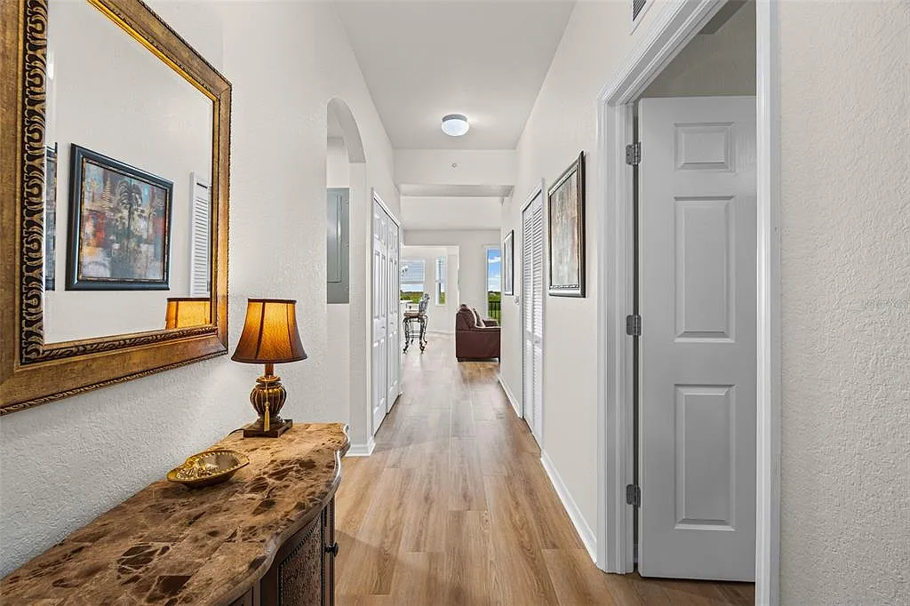 2 bed, 2.0 bath, 1156 sqft, $2,200 — Photo 4