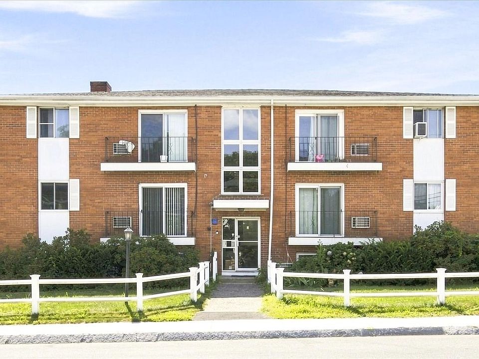 1st image of 7 Endicott St APT 3