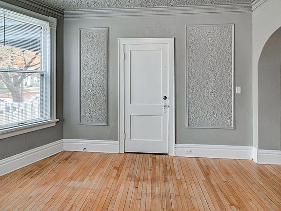 3rd image of 1133-1135 Vilas Ave