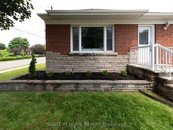 3rd image of 2 Midholm Dr
