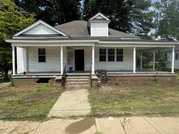 922 Nashville Rd, Rocky Mount, NC 27803