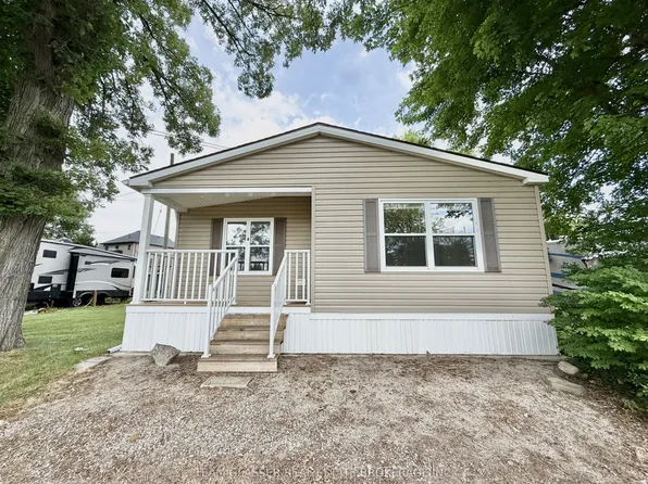 24749 Park St #2, Strathroy Caradoc, ON N7G 3H5